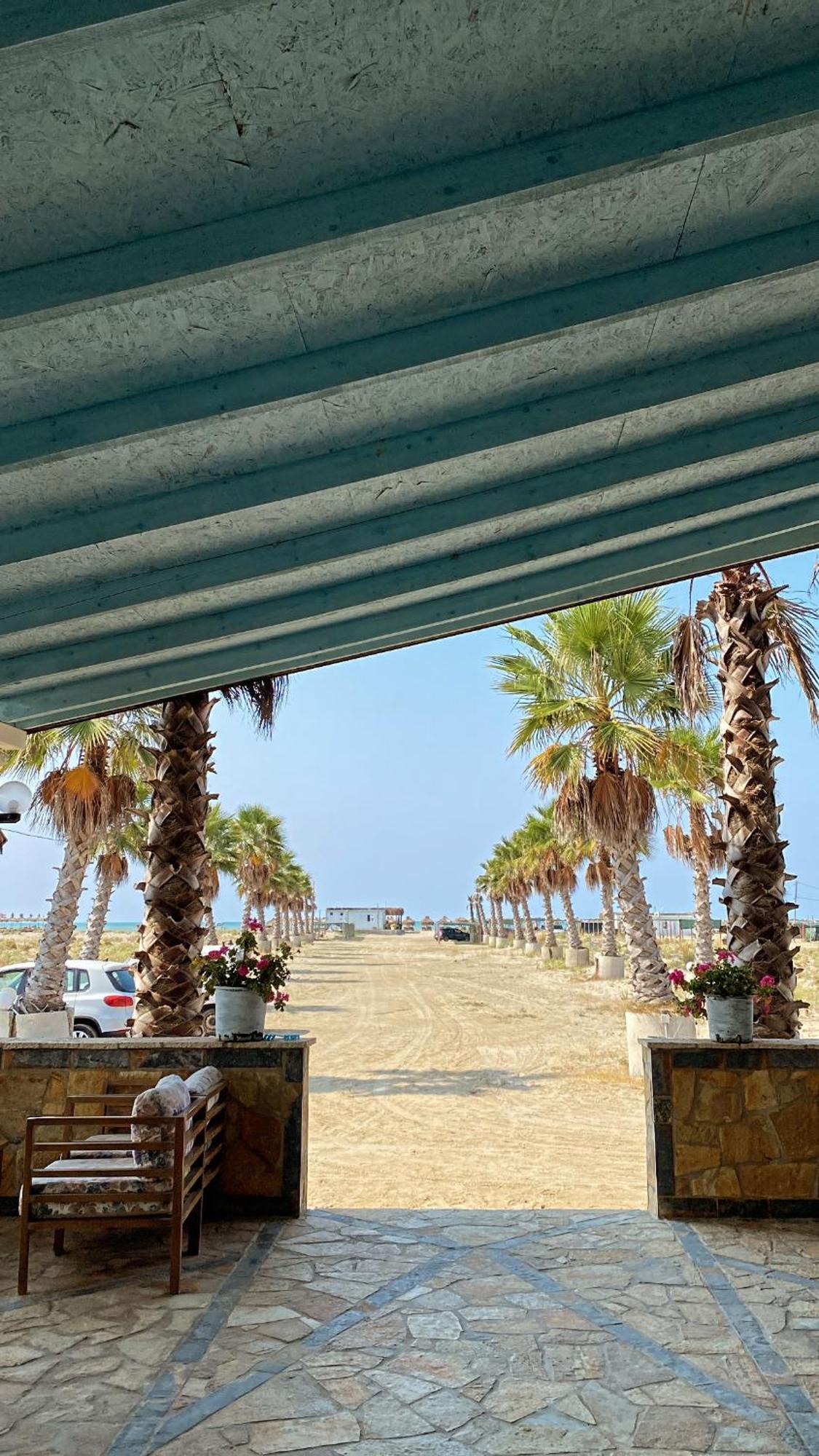 ホテル Saint Tropez Durres Bisht Kamez エクステリア 写真